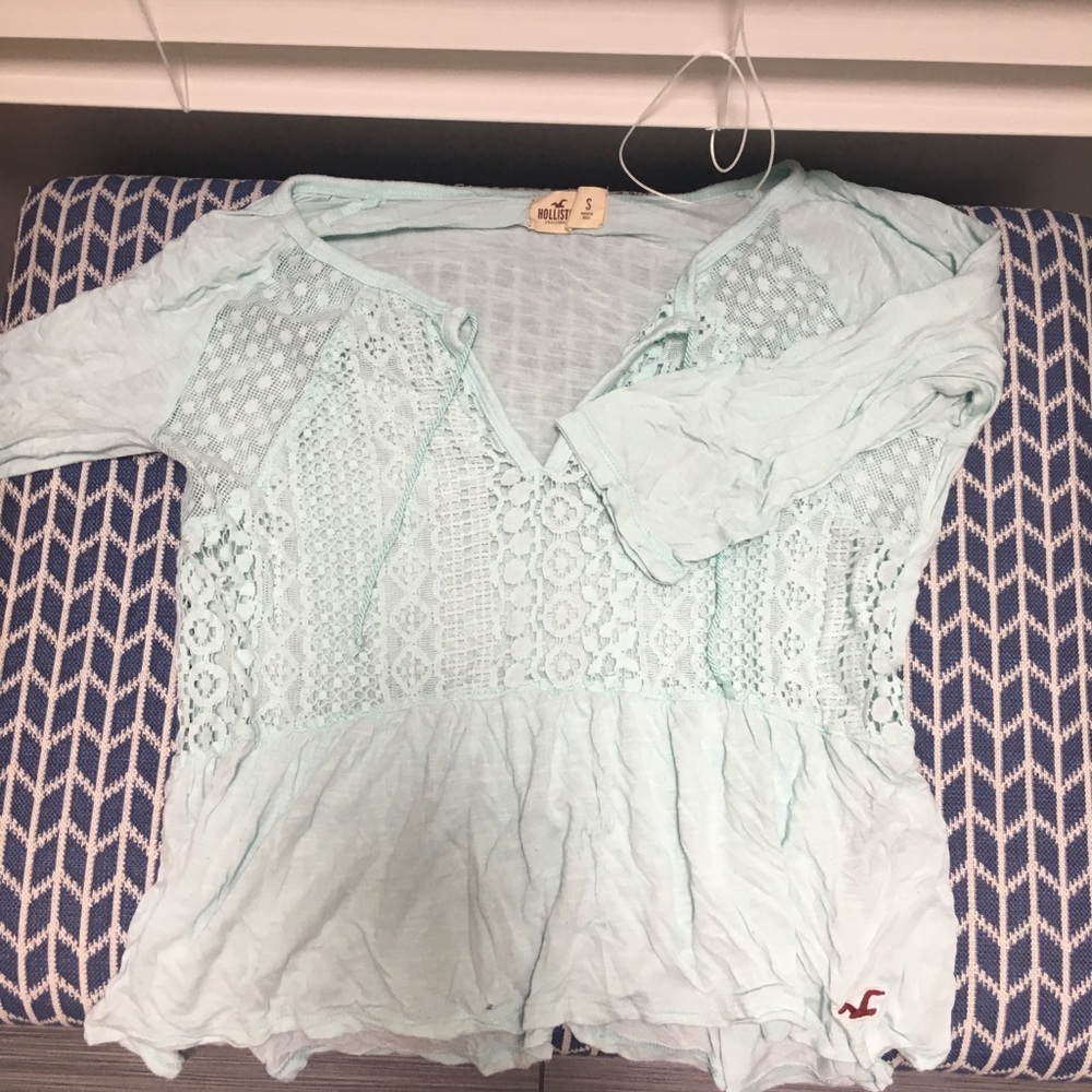 Hollister mint green flowy top